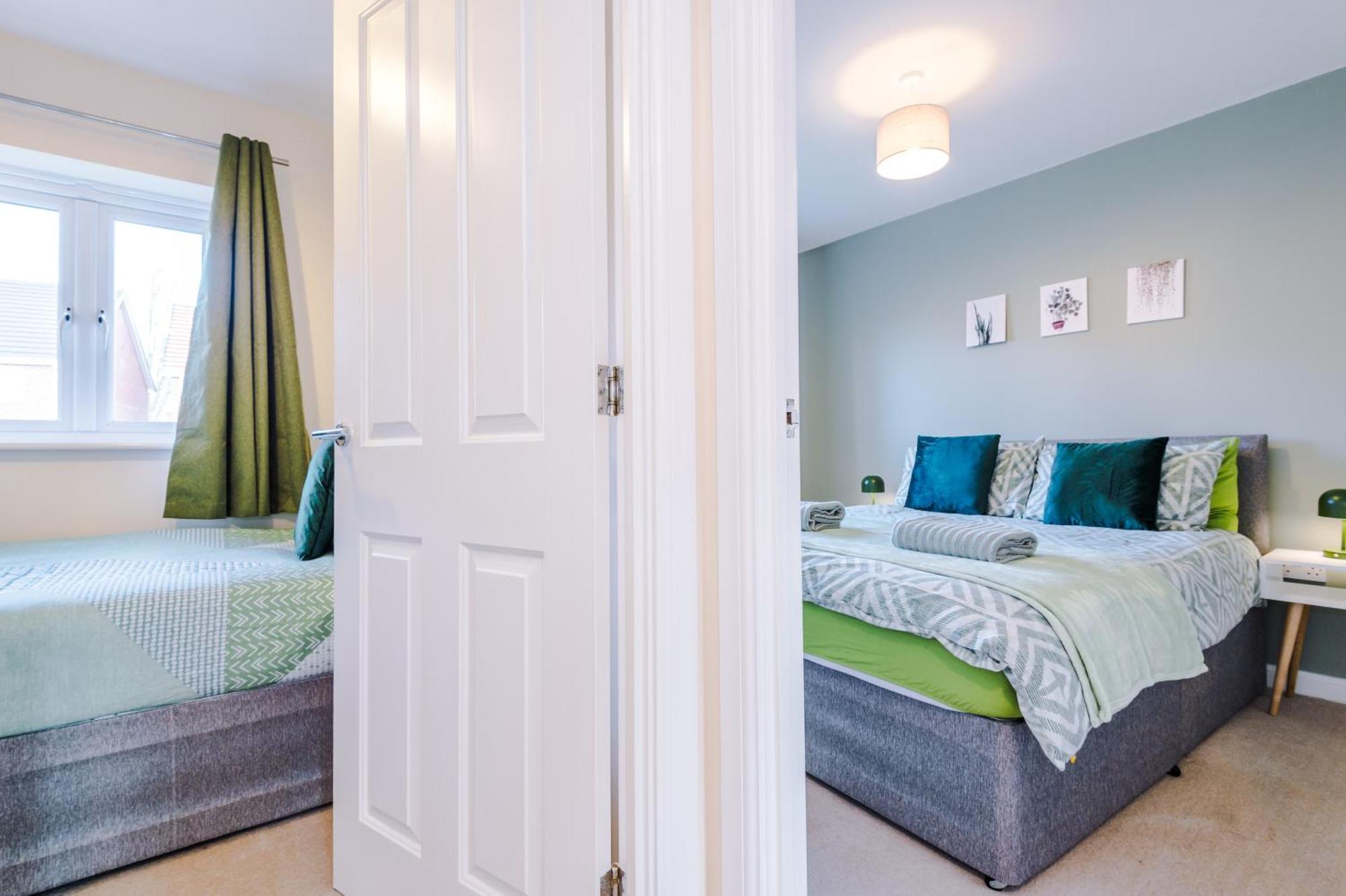 Modern Semi Detached In A Quiet Location, Driveway Parking Villa Ewloe Eksteriør billede