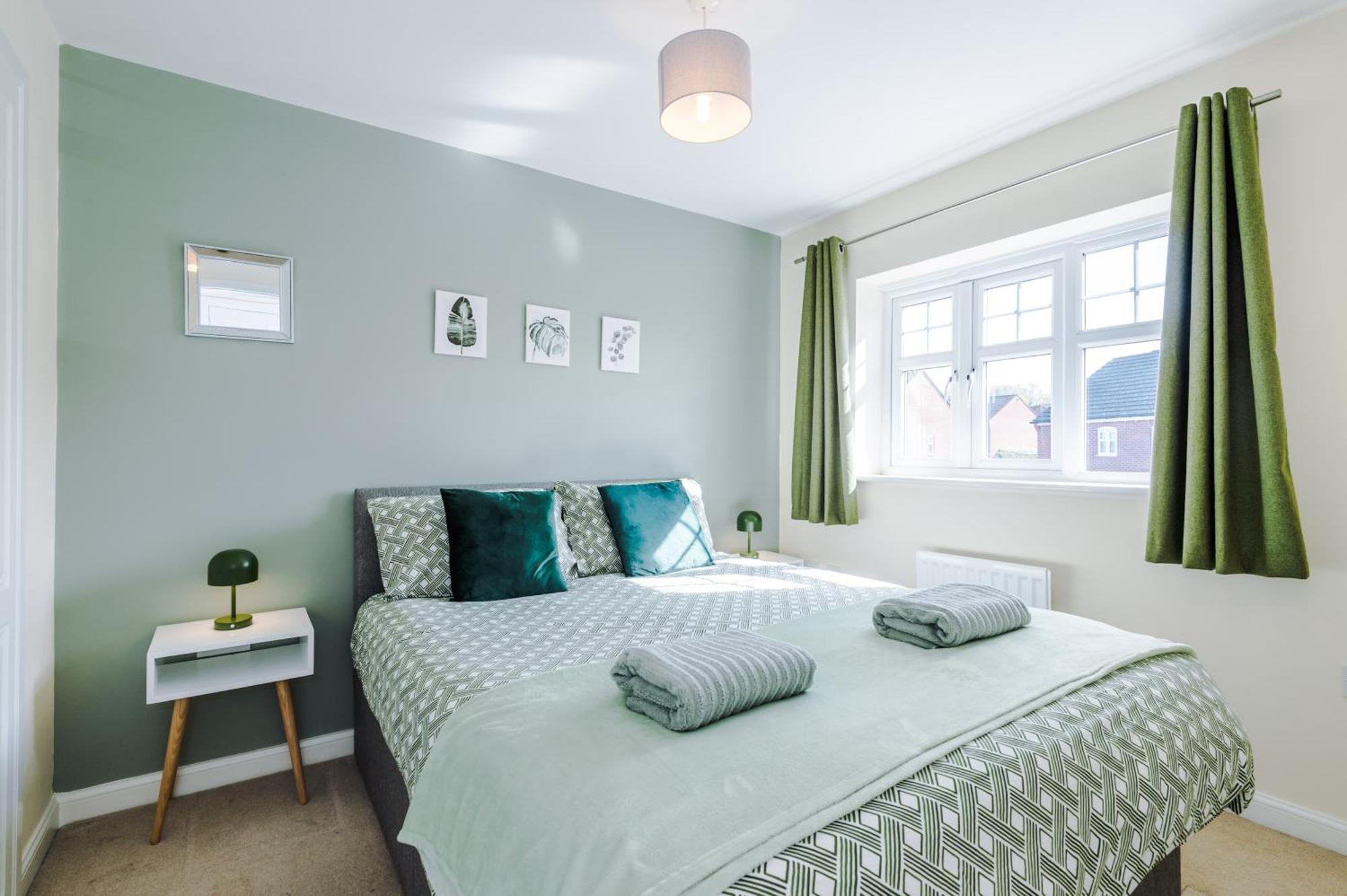 Modern Semi Detached In A Quiet Location, Driveway Parking Villa Ewloe Eksteriør billede